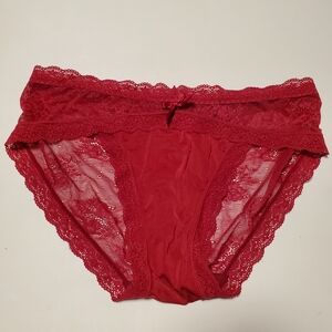 La Vie En Rose Elegant Red Lace Panties